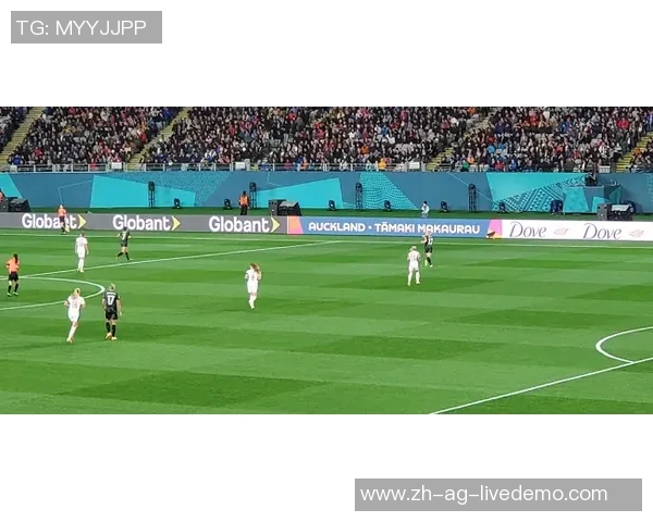 广东足球俱乐部奋勇争先展现实力新篇章助力中国足球崛起与发展